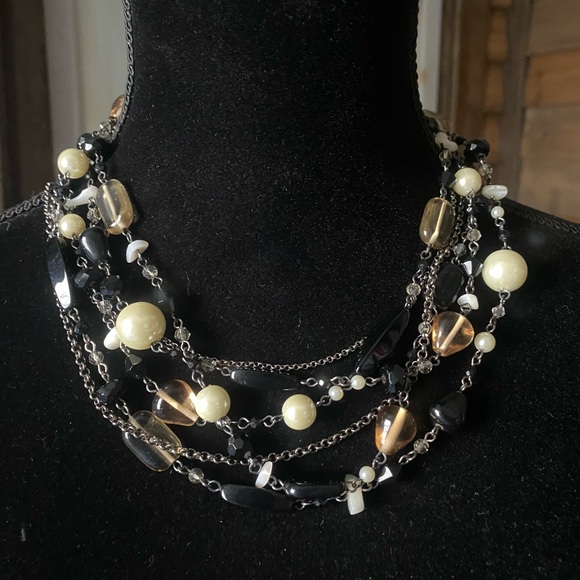 Lia Sophia “Vixen” Necklace - Picture 2 of 3